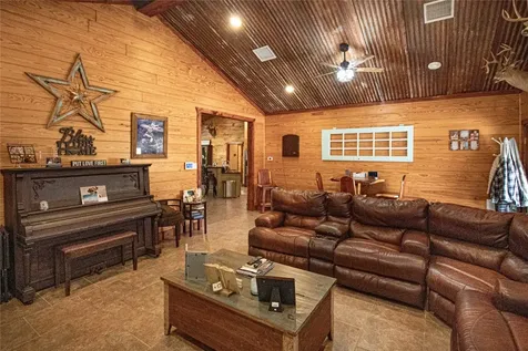 1705 Yarborough Loop Livingston TX 77351