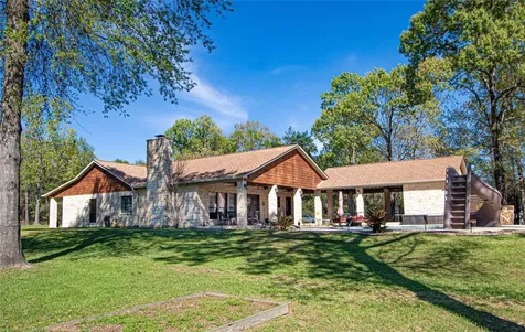 1705 Yarborough Loop Livingston TX 77351