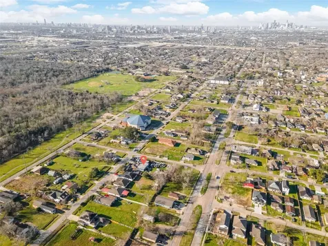 8901 Brandon Street Houston TX 77051