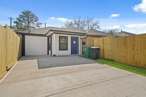 4154 Erby Street A Houston TX 77087