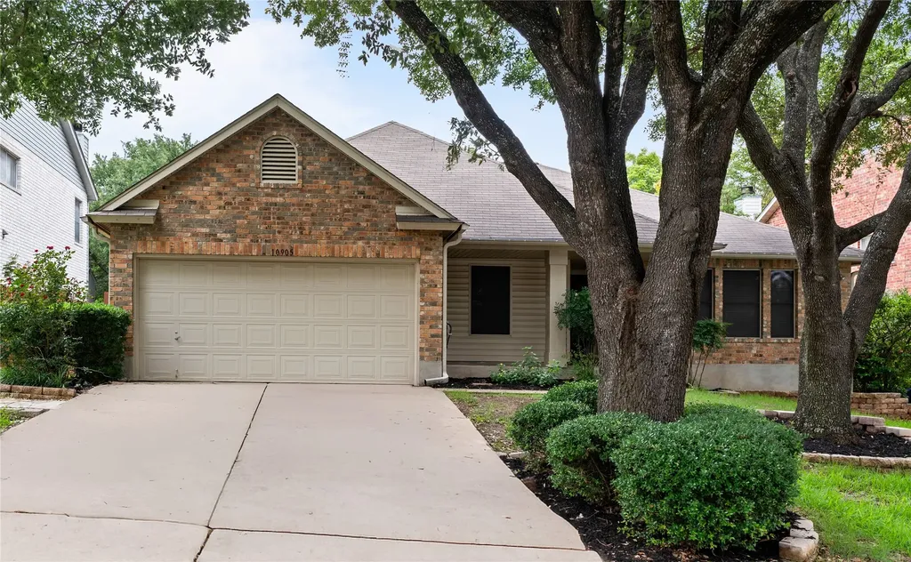 10905 Claywood Drive Austin TX 78753