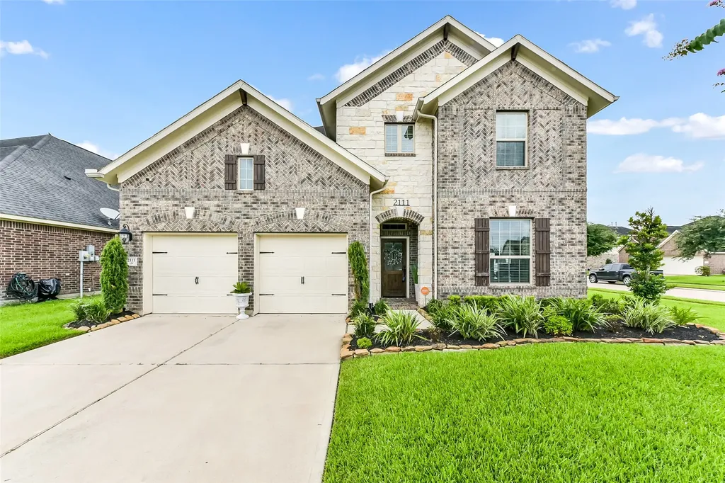2111 Scissor Tail Road Pearland TX 77581