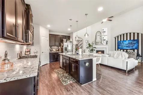 2111 Scissor Tail Road Pearland TX 77581