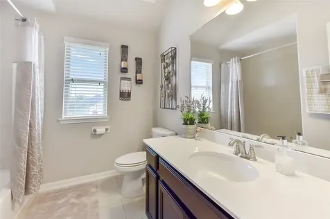 2111 Scissor Tail Road Pearland TX 77581