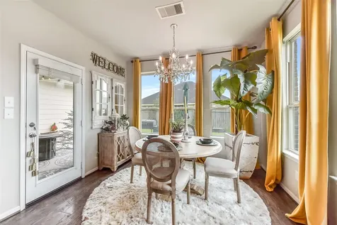 2111 Scissor Tail Road Pearland TX 77581