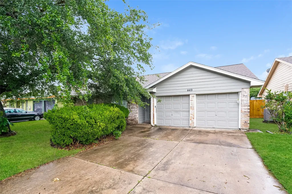 4419 Curly Oaks Drive Houston TX 77053