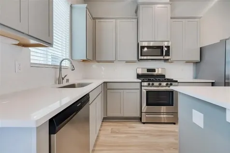7705 Rainbow Close Lane Houston TX 77055