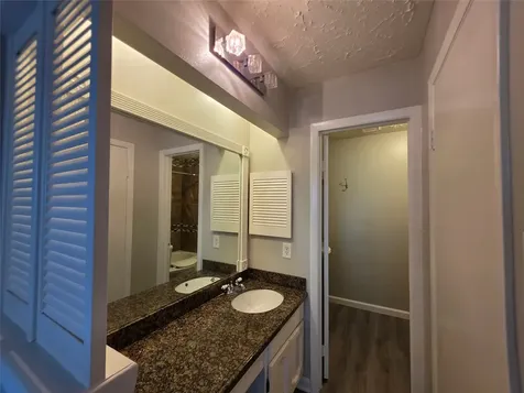 507 Leicester Lane Houston TX 77034