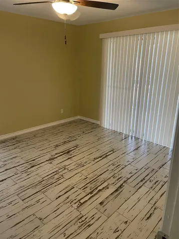 17331 Red Oak Drive 34 Houston TX 77090