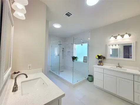 12014 Natural Bridges Lane Sugar Land TX 77498