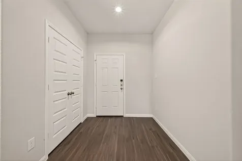 8123 Burnt Orchid Drive Houston TX 77016