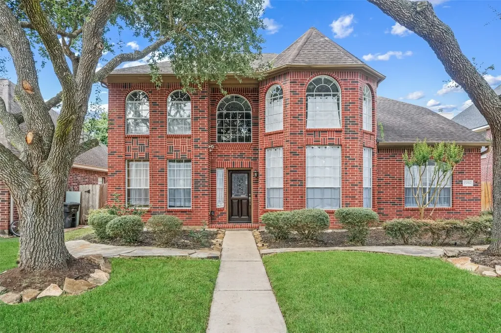 12018 Mckinney Falls Lane Sugar Land TX 77498