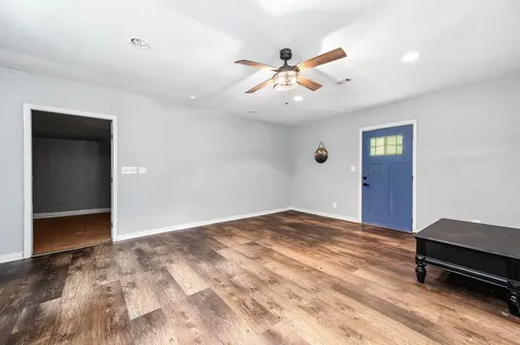 51 N Winter Creek Cleveland TX 77328