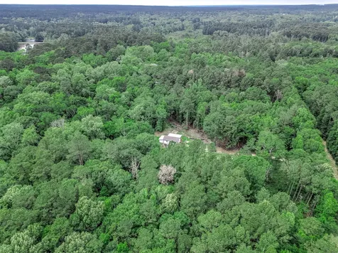 51 N Winter Creek Cleveland TX 77328