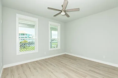 18821 Warrior Road Galveston TX 77554