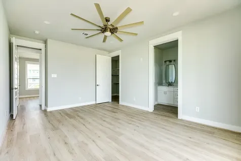 18821 Warrior Road Galveston TX 77554
