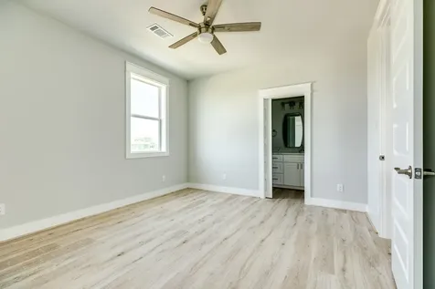 18821 Warrior Road Galveston TX 77554