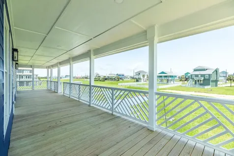 18821 Warrior Road Galveston TX 77554