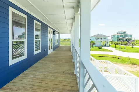 18821 Warrior Road Galveston TX 77554