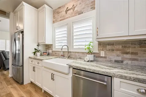 4006 Elissa Court Galveston TX 77554