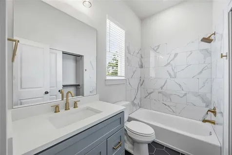 4606 Indie Heights Lane B Houston TX 77018