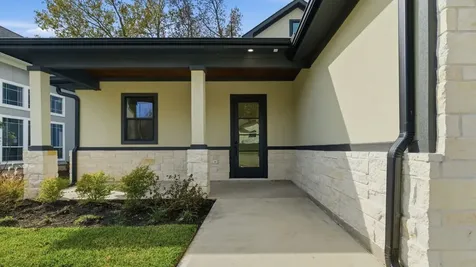 3515 Country Club Boulevard Montgomery TX 77356