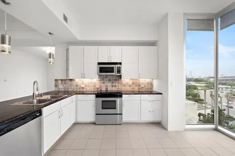 3333 Allen Parkway 801 Houston TX 77019