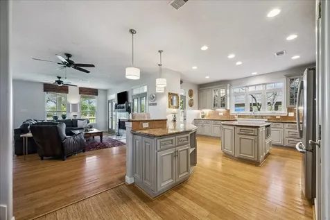 301 Westfield Lane Friendswood TX 77546