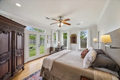 301 Westfield Lane Friendswood TX 77546