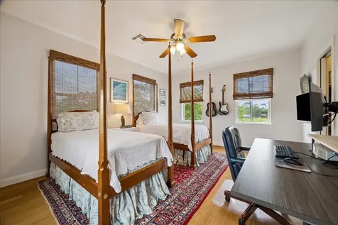 301 Westfield Lane Friendswood TX 77546