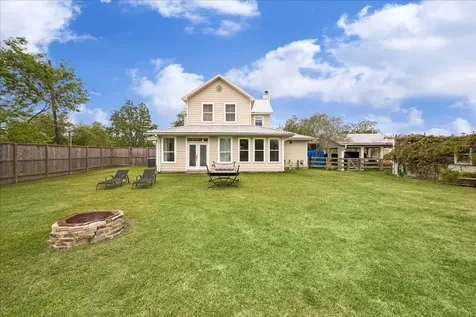 301 Westfield Lane Friendswood TX 77546
