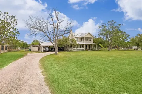 301 Westfield Lane Friendswood TX 77546