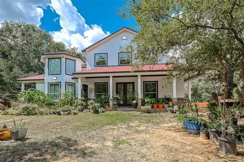 6121 County Road 225 Hungerford TX 77448