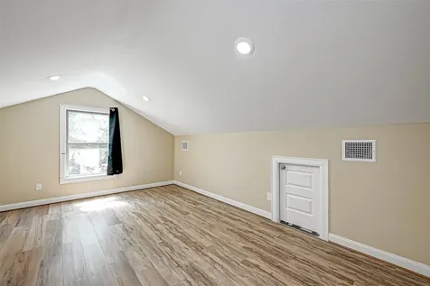 6121 County Road 225 Hungerford TX 77448