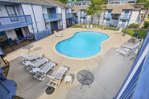 13151 Walden Road 206 Montgomery TX 77356