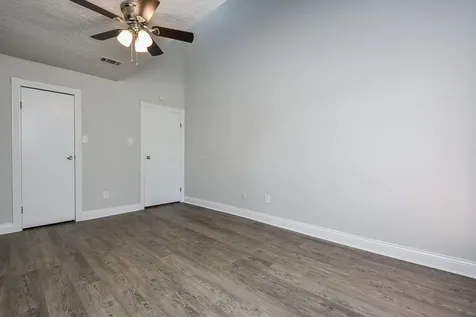 13151 Walden Road 206 Montgomery TX 77356