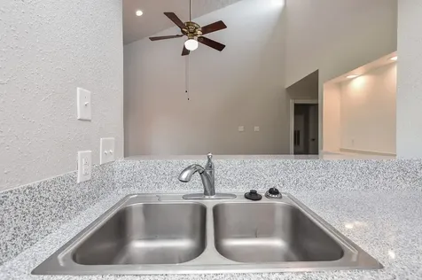 13151 Walden Road 206 Montgomery TX 77356