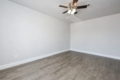 13151 Walden Road 206 Montgomery TX 77356
