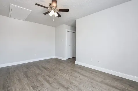 13151 Walden Road 206 Montgomery TX 77356