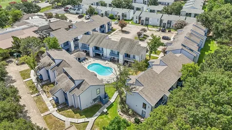 13151 Walden Road 206 Montgomery TX 77356