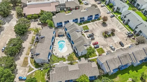 13151 Walden Road 206 Montgomery TX 77356