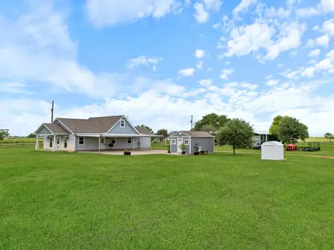 11301 S Fm 441 Road Louise TX 77455