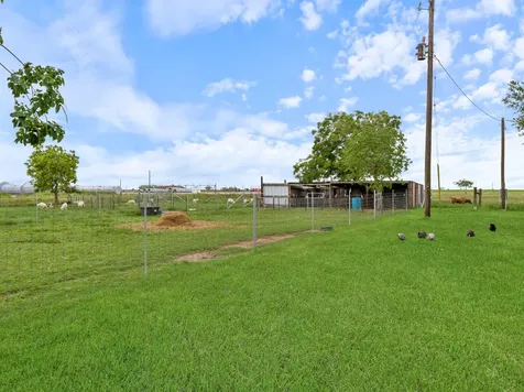 11301 S Fm 441 Road Louise TX 77455