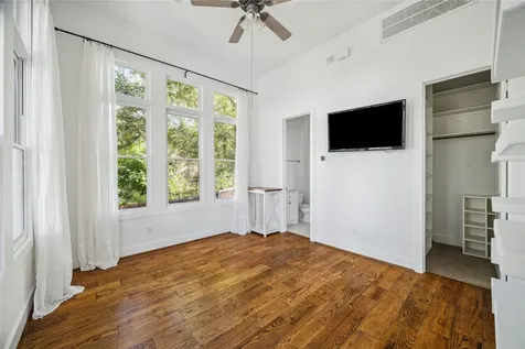 1238 W 22nd Street Houston TX 77008