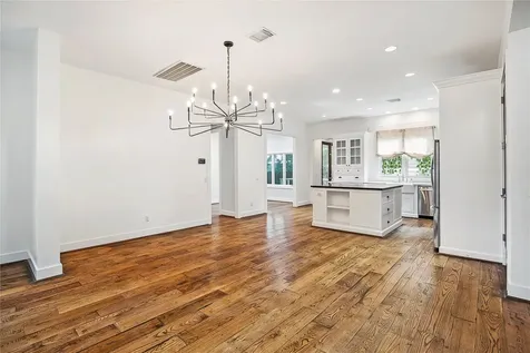 1238 W 22nd Street Houston TX 77008