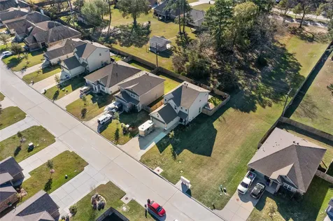 14377 S Summerchase Circle Willis TX 77318