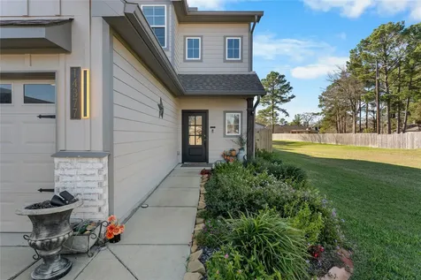14377 S Summerchase Circle Willis TX 77318