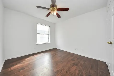 1722 Newmark Drive Houston TX 77014