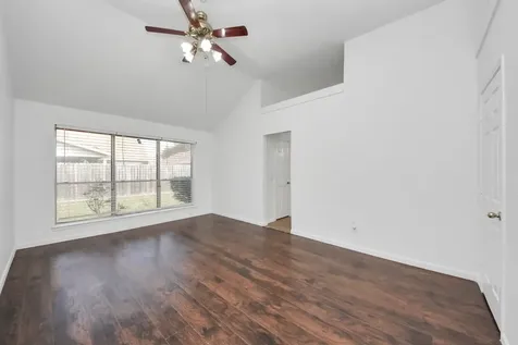 1722 Newmark Drive Houston TX 77014