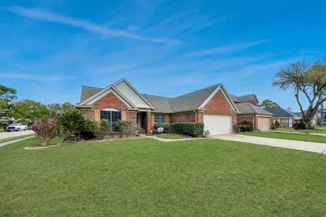 1722 Newmark Drive Houston TX 77014